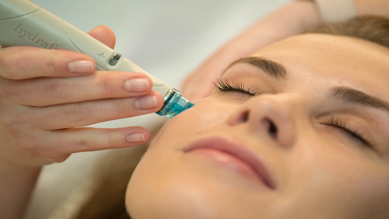 متخصص طب سوزنی اصفهان هیدروفیشیال صورت چیست ؟