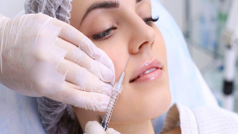 متخصص طب سوزنی اصفهان | انجام کربوکسی تراپی جای جوش و احساس درد در صورت