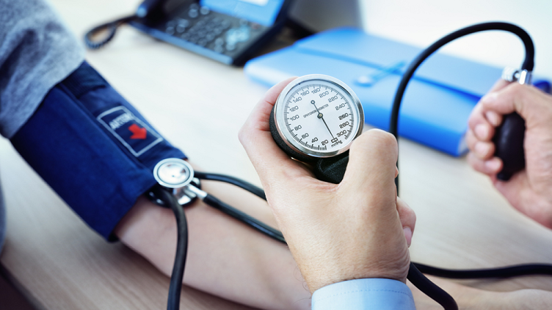 متخصص طب سوزنی اصفهان | طب سوزنی در درمان فشارخون بالا موثر است ؟.