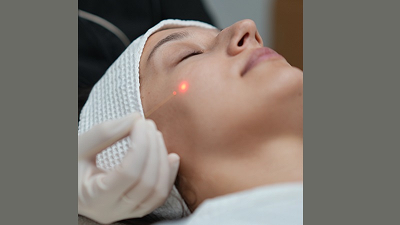 درمان با لیزر اندولیفت و تزریق ژل بر اساس وضعیت پوست | لیزر اندولیفت اصفهان | دکتر ادشیر عامری