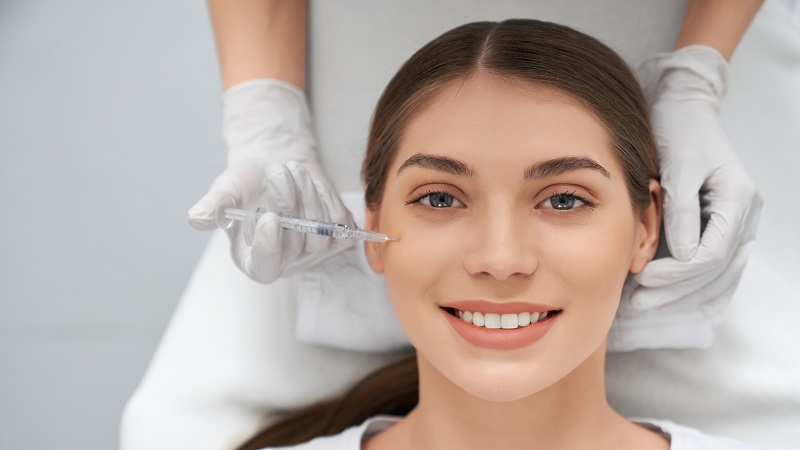 لیفت نقطه‌ای و موضعی با تزریق ژل | لیزر اندولیفت اصفهان | دکتر ادشیر عامری